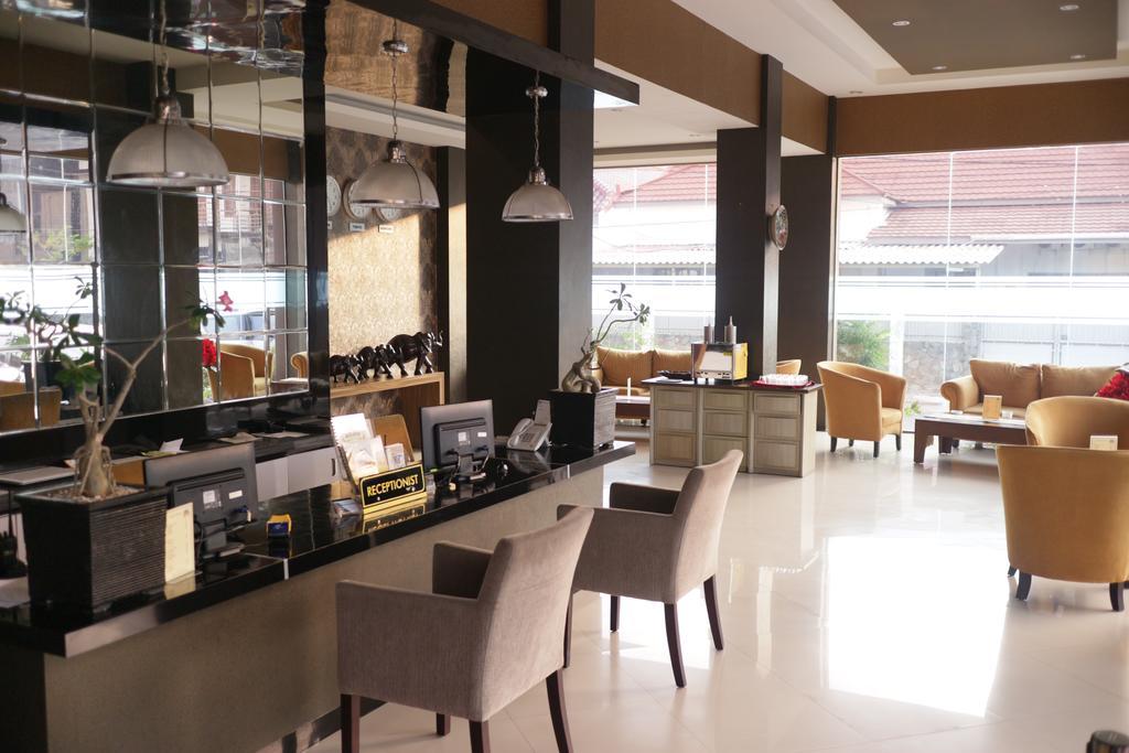 Grand Dian Boutique Hotel Cirebon Exterior foto