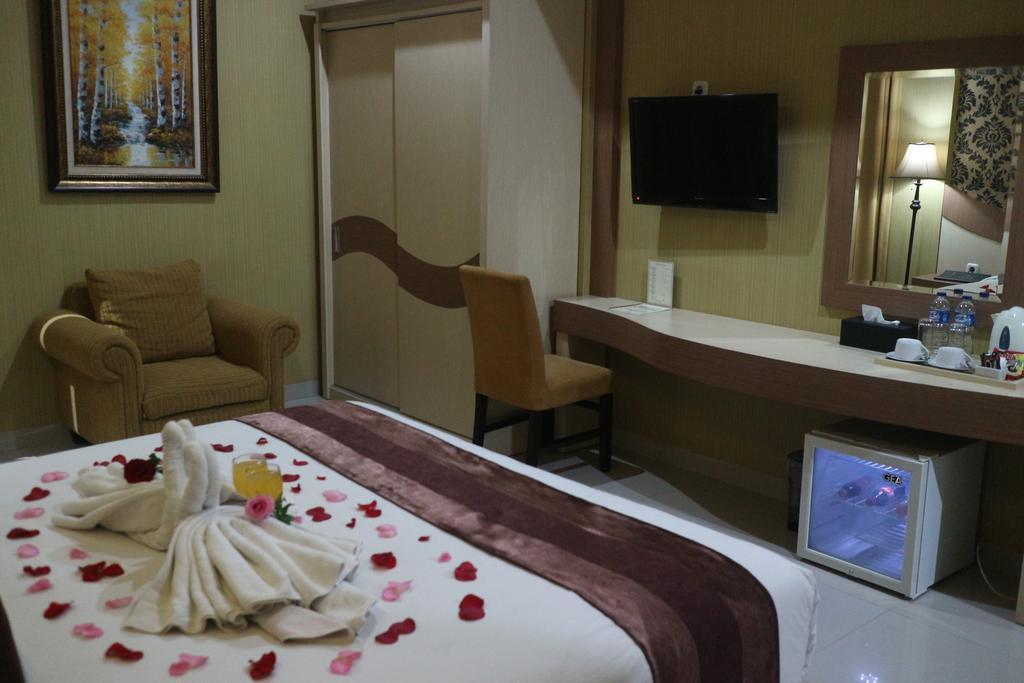 Grand Dian Boutique Hotel Cirebon Exterior foto