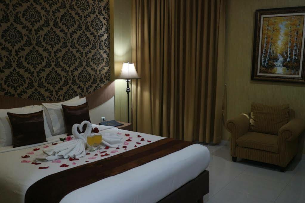 Grand Dian Boutique Hotel Cirebon Exterior foto
